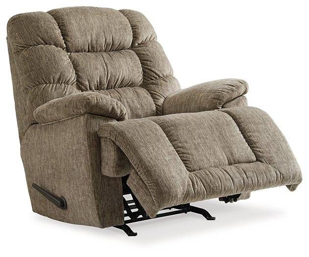 Bridgtrail Recliner - Affordable Home Luxury