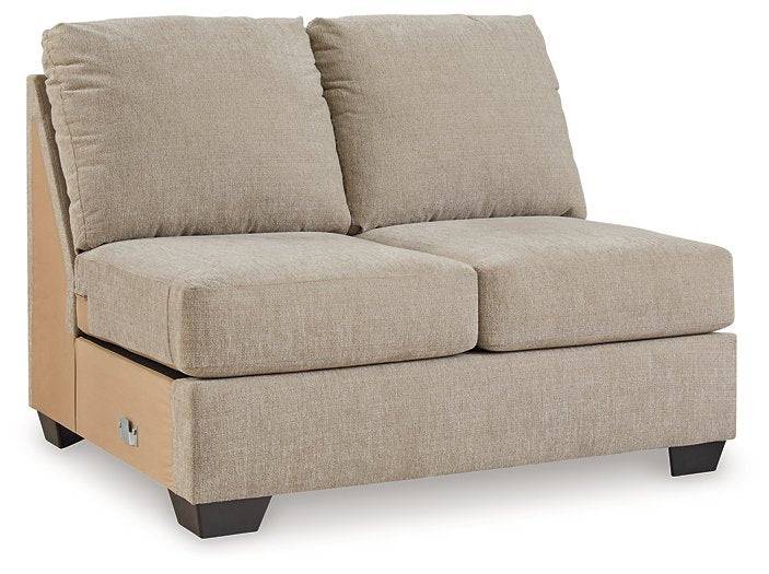 Brogan Bay 3-Piece Sectional with Cuddler - Affordable Home Luxury