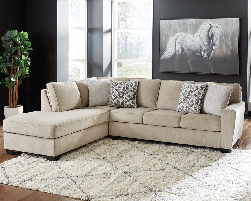 Decelle 2-Piece Sectional with Chaise - Affordable Home Luxury