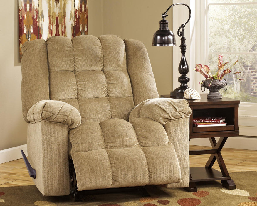 Ludden Recliner - Affordable Home Luxury