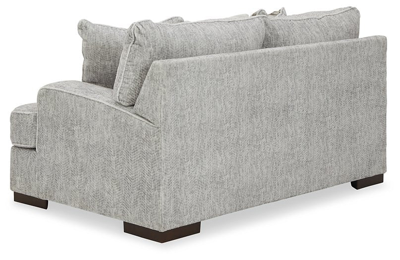 Mercado Loveseat - Affordable Home Luxury