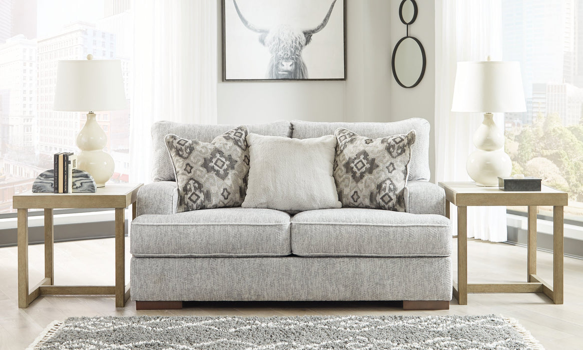 Mercado Loveseat - Affordable Home Luxury