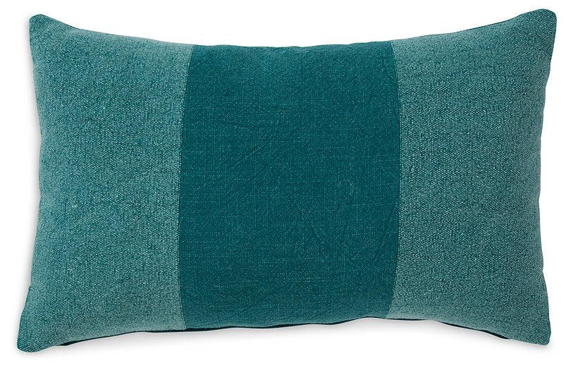 Dovinton Pillow - Affordable Home Luxury