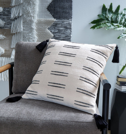 Mudderly Pillow - Affordable Home Luxury