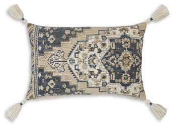 Winbury Pillow - Affordable Home Luxury