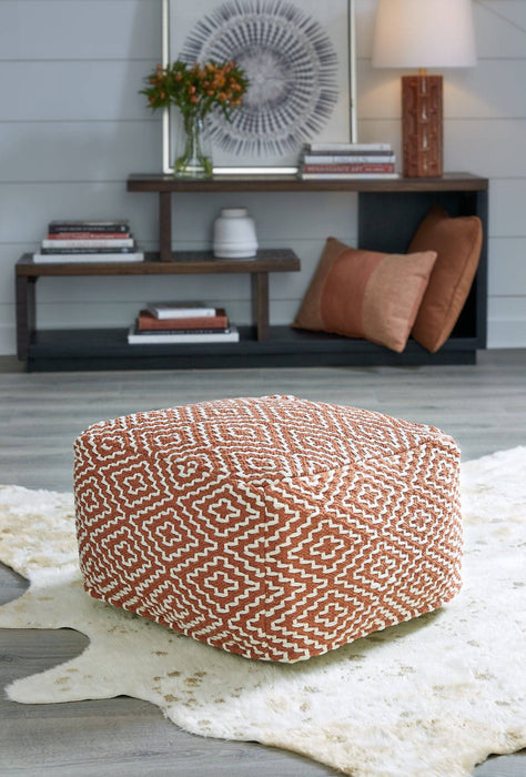 Brynnsen Pouf - Affordable Home Luxury