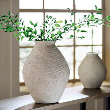 Hannela Vase - Affordable Home Luxury