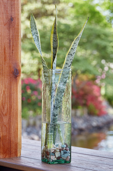 Taylow Vase - Affordable Home Luxury