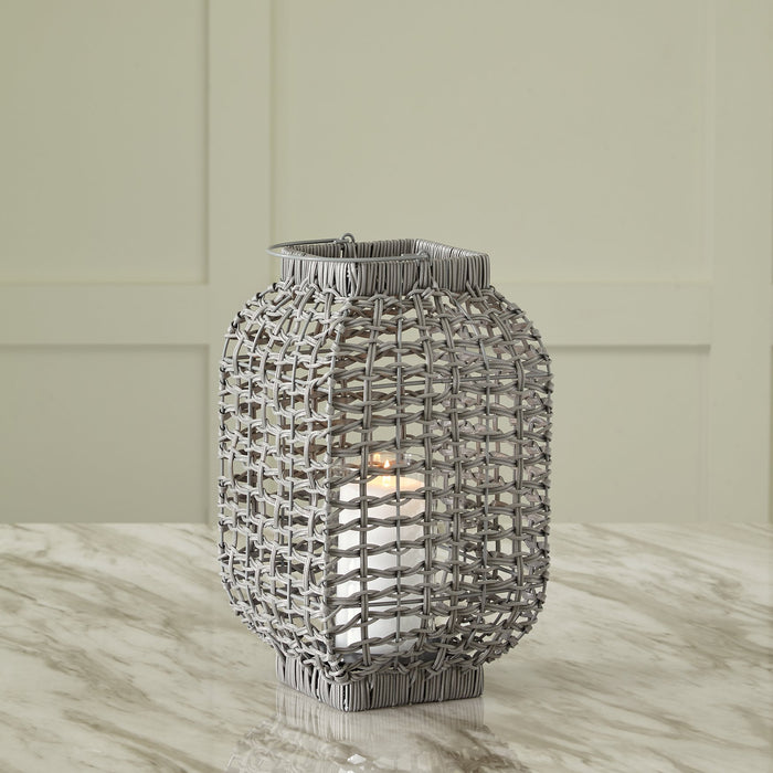 Evonne Lantern - Affordable Home Luxury