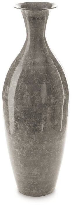 Brockwich Vase - Affordable Home Luxury