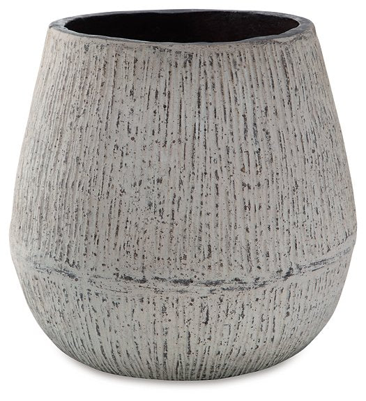 Claymount Vase - Affordable Home Luxury