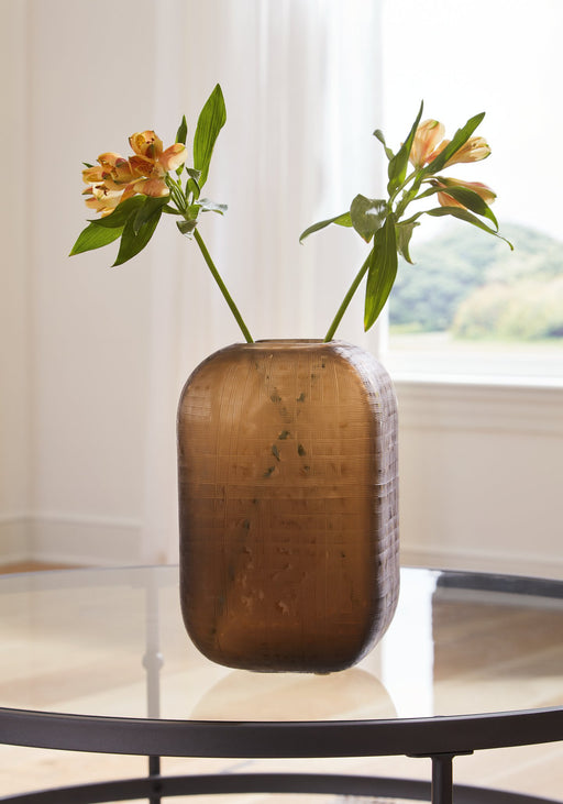 Capard Vase - Affordable Home Luxury