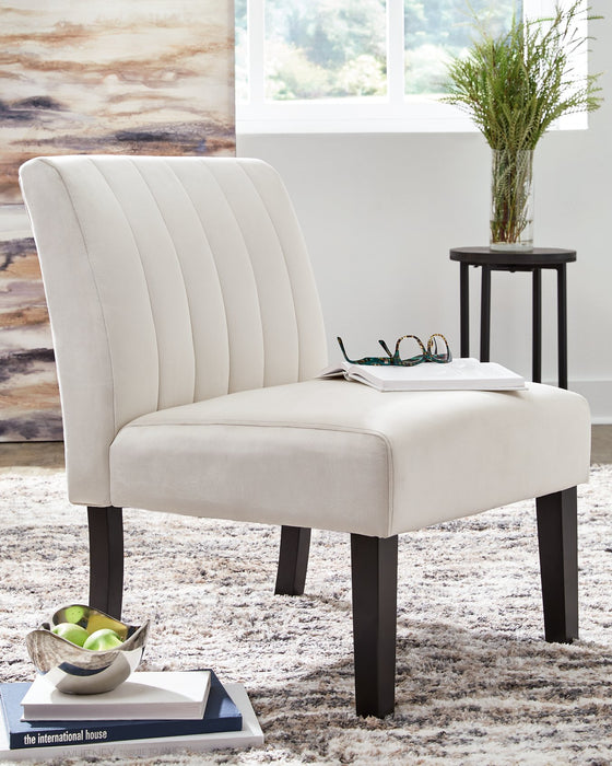 Hughleigh Accent Chair - Affordable Home Luxury