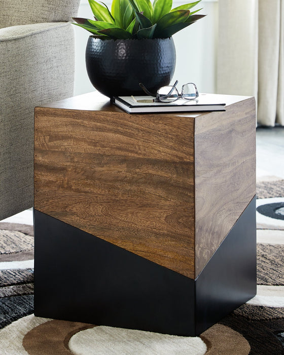 Trailbend Accent Table - Affordable Home Luxury