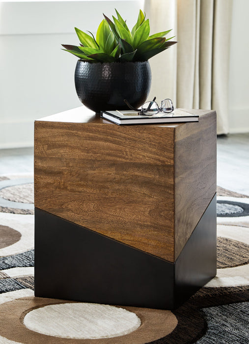 Trailbend Accent Table - Affordable Home Luxury