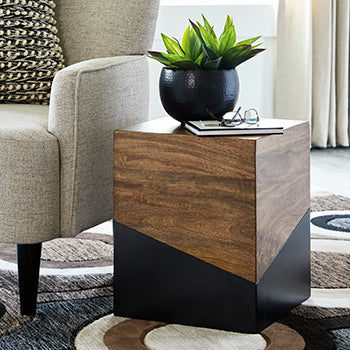 Trailbend Accent Table - Affordable Home Luxury