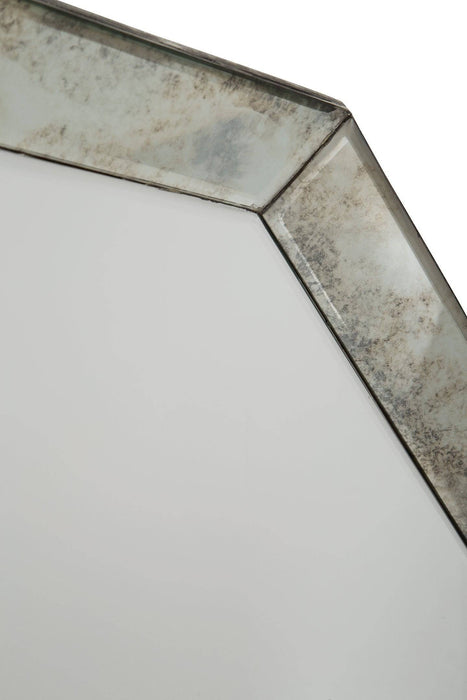 Brockburg Accent Mirror - Affordable Home Luxury