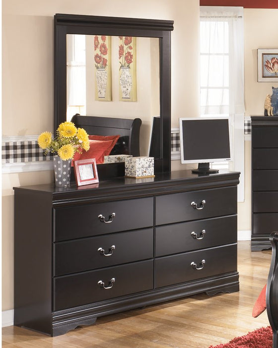 Huey Vineyard Dresser and Mirror - Affordable Home Luxury