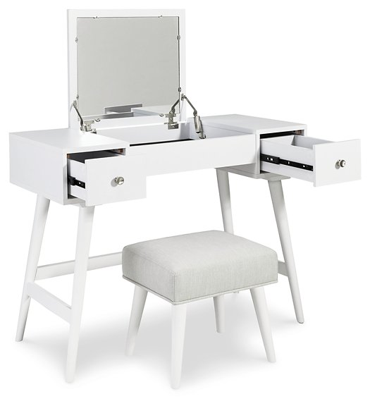 Thadamere Vanity with Stool - Affordable Home Luxury