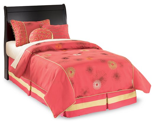 Huey Vineyard Youth Bed - Affordable Home Luxury