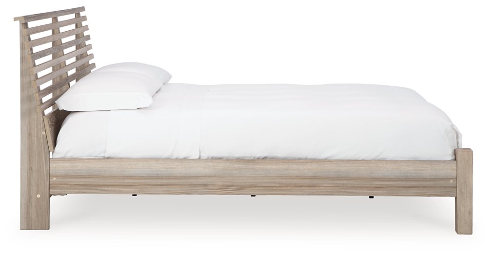 Hasbrick Slat Bed - Affordable Home Luxury