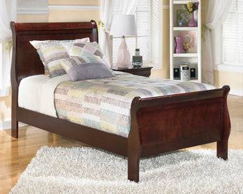 Alisdair Bedroom Set - Affordable Home Luxury