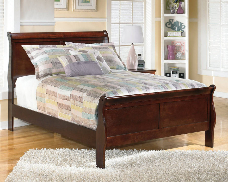 Alisdair Bedroom Set - Affordable Home Luxury