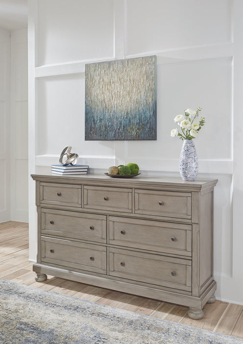 Lettner Dresser and Mirror - Affordable Home Luxury