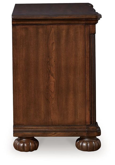 Lavinton Nightstand - Affordable Home Luxury