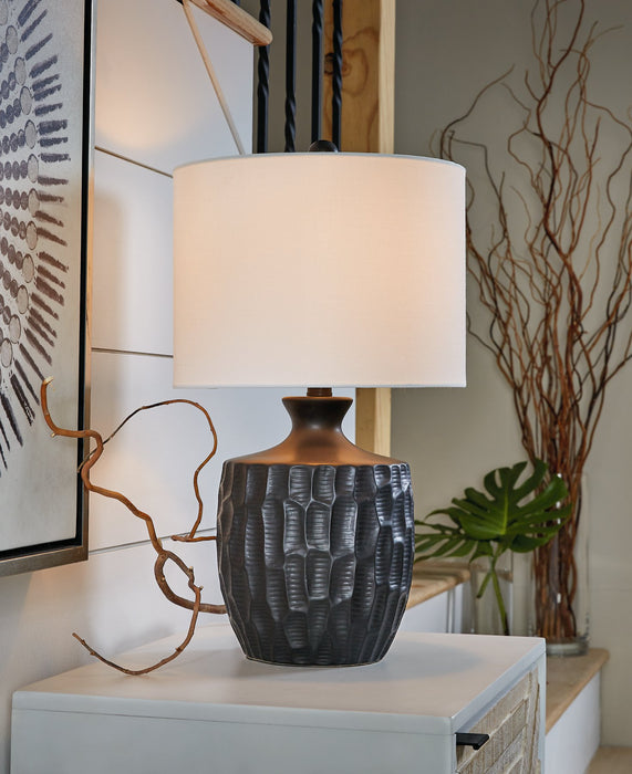 Ellisley Lamp Set - Affordable Home Luxury