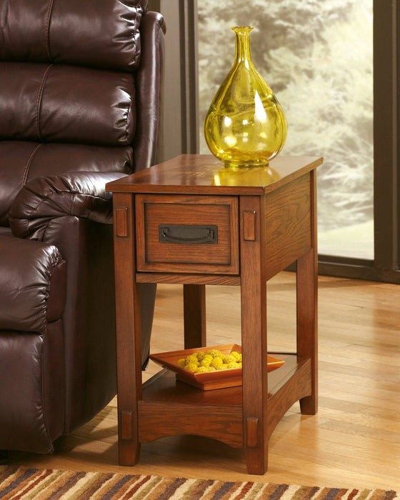 Breegin Chairside End Table - Affordable Home Luxury