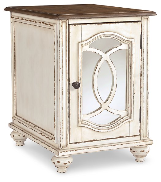 Realyn Chairside End Table - Affordable Home Luxury