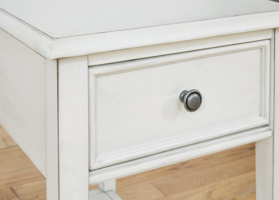 Kanwyn End Table - Affordable Home Luxury