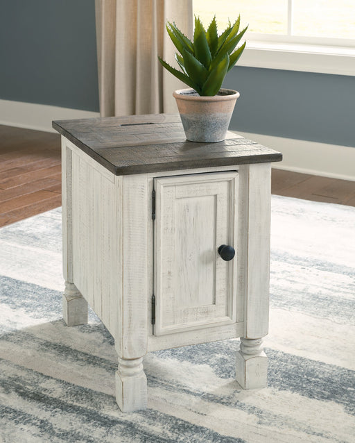 Havalance Chairside End Table - Affordable Home Luxury