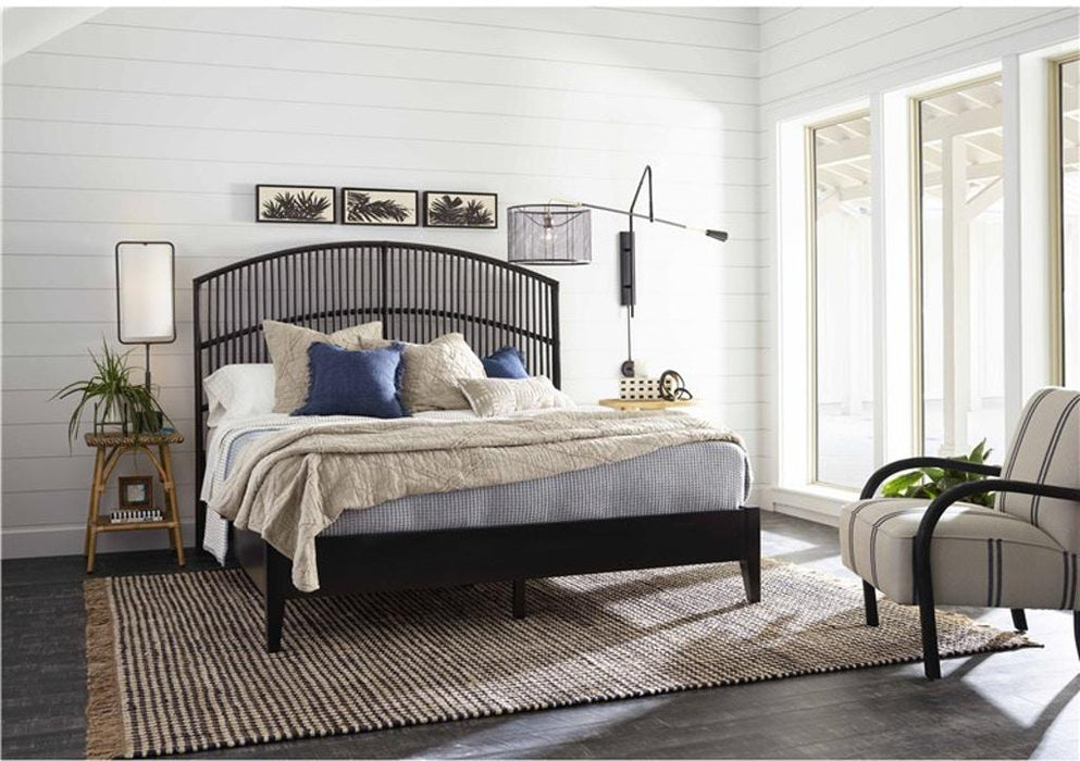 Universal Furniture Getaway Coastal Living Blackadore Caye King Bed in MusselB