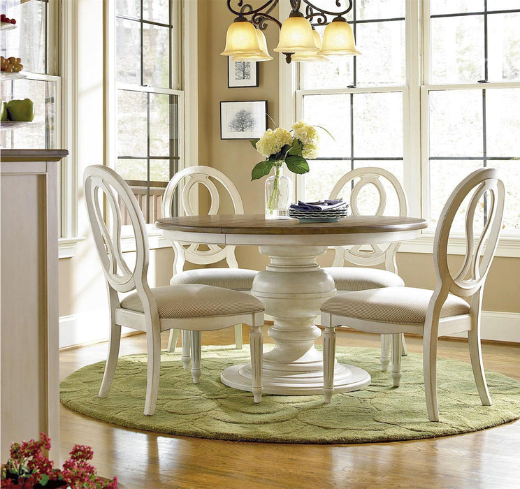 Universal Furniture Summer Hill Round Single Pedestal Table in Cotton